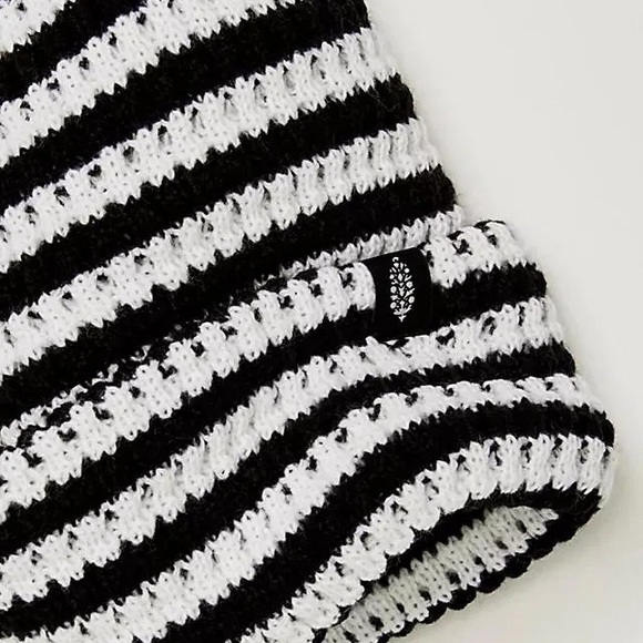NWT Free People Stripe It Up Knit Cozy Striped Beanie - Picture 6 of 8